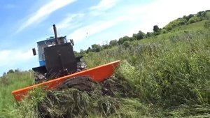 Трактор Т 150 ровняем дорогу к полю