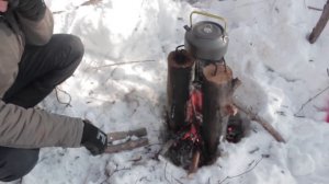 Одиночный поход в зимний лес, гречка с тушенкой на костре