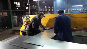 Механическая резка металла.mp4