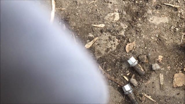 Прокручивается болт в ступице смотреть онлайн