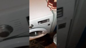 Автомат стиральная машина, стирка вообще даже без насоса и центрального водоснабжения.