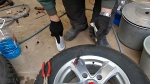 Замена нипеля без разборки колеса.