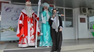 20.12.2019 Парад Дедов Морозов, Снегурочек и сказочных персонажей в Усть-Лабинске