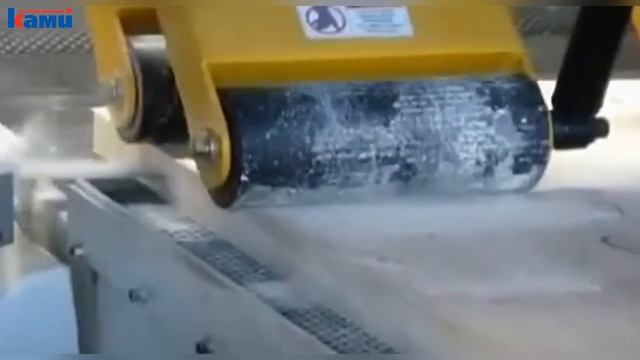 Станок ленточно-делительный HIGH POINT HP-1300 | Раскрой мебельного щита по толщине смотреть онлайн