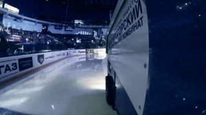 Заливка льда Арены "Металлург" на Zamboni