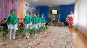 Танец "Березки"подг.группа Ишеевский детсад Берёзка