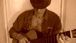 Соловушка тихо рыдал