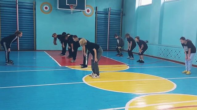 урок физической культуры на тему: "Прыжки и их рановидности " для учащихся 7-го класса смотреть онлайн