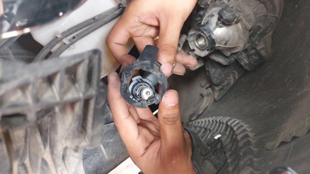 Kia Sonet Fog Lamps Bulbs Replaced With 55W Excelite Xenon White Ultra😎😎 | How To Open Sonet Bumper смотреть онлайн