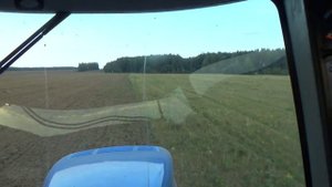 Дискование почвы на тракторе Нью Холланд