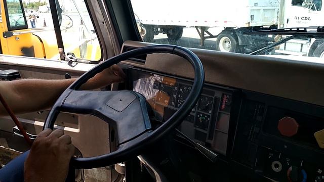 Русская школа CDL на Русском и Английском. PTI Часть 4. Air brake test. Inside the cabin