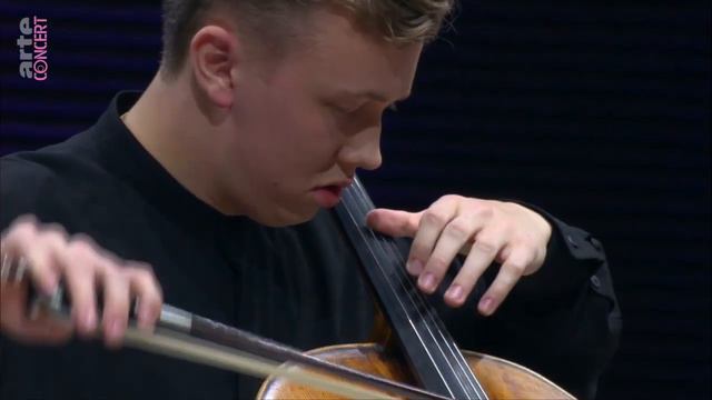 Shostakovich:cello concerto 1 by Jonathan Roozeman смотреть онлайн