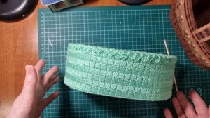 Корзиночка из пластиковой канвы. Некоторые нюансы работы.
