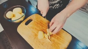 Варим ЩИ с копчёными рёбрышками.