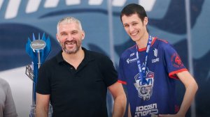 Александр Овечкин вручил кубок победителю OVI Cyber Cup 2024