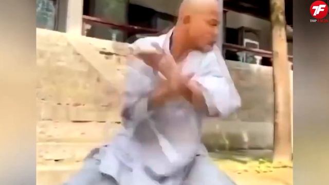 Как они ЭТО делают? ШАОЛИНЬСКИЕ МОНАХИ против КИПЯЩЕГО МАСЛА / Топ 10 смотреть онлайн