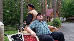 Николай Горяйнов ДЖаНикС с Серегой кучером катание в карете запряженной лошадью