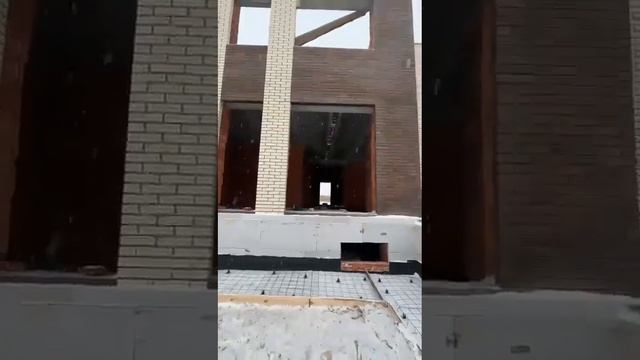 Строительства дома из крупноформатного керамического кирпича первая строительная компания Азимут смотреть онлайн