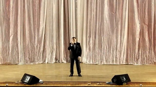 Поёт Алексей Ярошевич