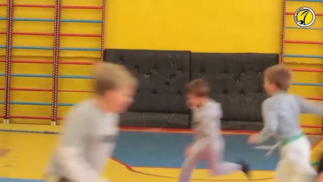 Капоэйра в Донецке/детские группы смотреть онлайн