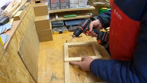 Пчеловодство для начинающих  Приспособа для вощения рамок