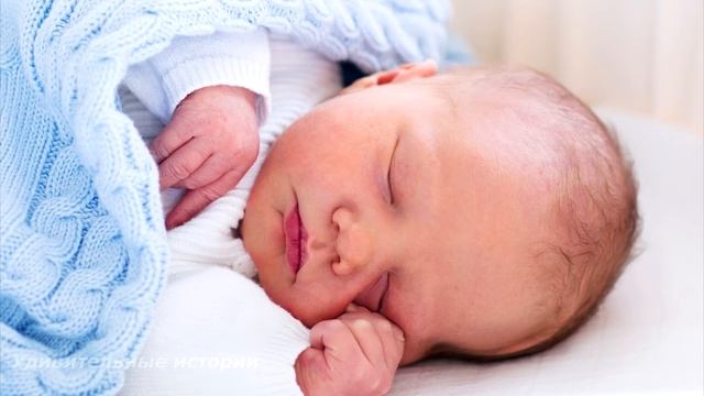 Развернув пелёнку с подкидышем, акушерка в роддоме была в изумлении. Слёзы текли градом из глаз... смотреть онлайн