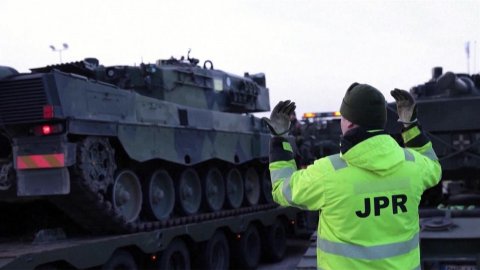 Германия получила запрос от Польши на поставку танков "Леопард" Украине