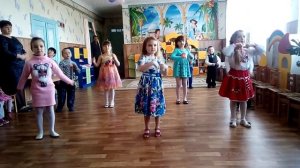 Танец для бабушек на 8 марта.