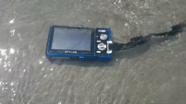 Olympus TG-835 in mare смотреть онлайн