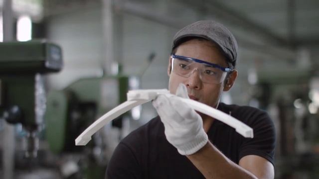 Компьютерное кресло SPINELLY смотреть онлайн