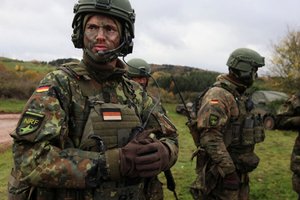 в Германии обсуждают возвращение обязательной военной службы | новости сегодня