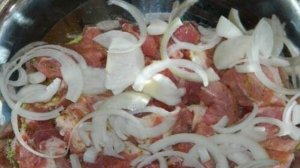 Маринад для свиного шашлыка из лука и лимонного сока