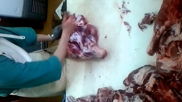 Реальный тест клинка из дамасской стали по мясу. Damaskus steel test