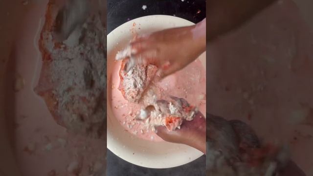 Pasted chalk and white dye : more pls ? смотреть онлайн