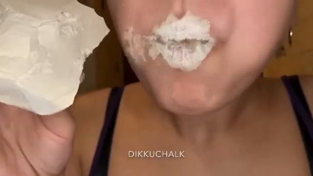 Глина «Туркестан белый» нравится и глиноежкам и Мелоежкам. Легкая глина. 😍😋 смотреть онлайн