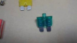 Предохранитель с встроенной мини  лампой .