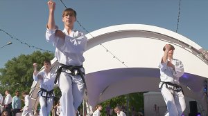 Мастера тхэквондо и айкидо провели мастер-классы в московском в парке Горького