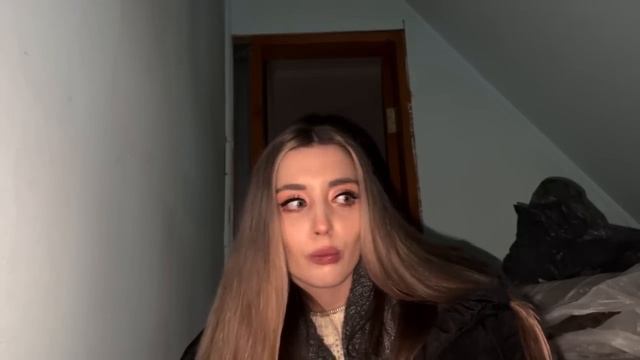 НОЧЬ в ДОМЕ СВЯЩЕННИКА! Демон ВСЕЛИЛСЯ в ДЕВОЧКУ смотреть онлайн