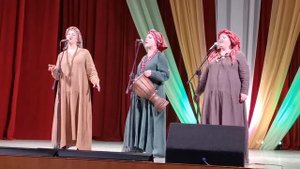 Марина Рощупкина и Ансамбль "Виноград"