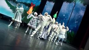 "Потолок ледяной"