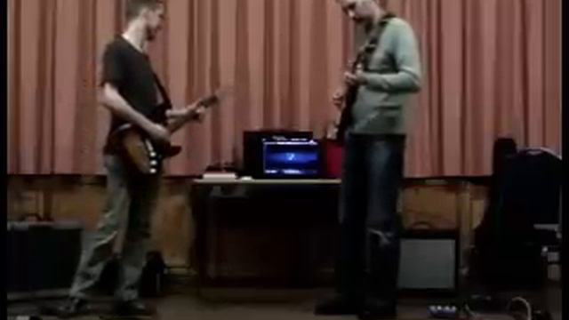 Fender Road Worn 60's Strat vs Fender CS 62's Strat Impro#1.mp4 смотреть онлайн