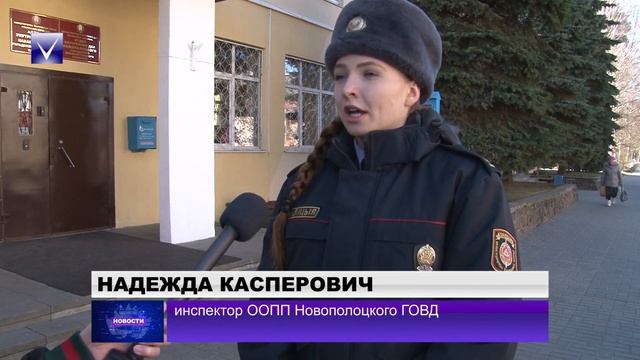 Две собаки, которых хозяин держал на поводке, разорвали кота смотреть онлайн