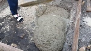 Подготовка и заливка фундамента для летнего душа