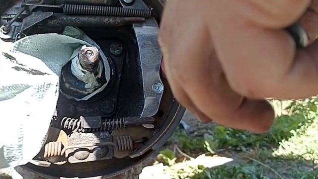 Ремонт задних тормозов и регулировка подшипника ступицы на Ланос 1.5 смотреть онлайн