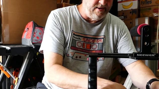 NEEWER DSLR Cage C2 for PANASONIC LUMIX DMC-G85 & DMC-FZ300 смотреть онлайн