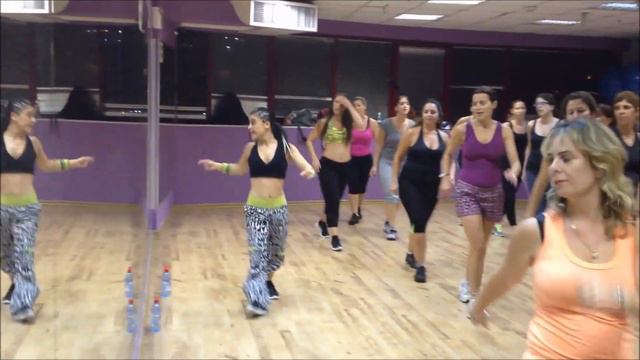 Zumba® fitness class with Liat Chapnik- Come On Eileen смотреть онлайн