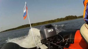 Маневрирование на максимальной скорости. Лодка Антей-420 YAMAHA 30 HWCS