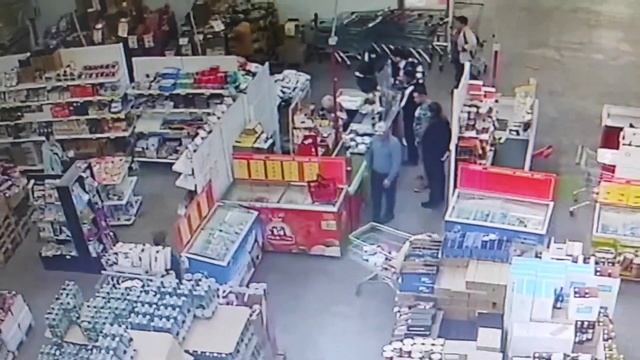 Испортил товар- не стесняйся оплатить. смотреть онлайн