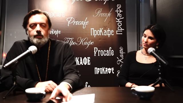 Православная семья, как малая церковь. Отец Алексей и матушка Ия Батаноговы.