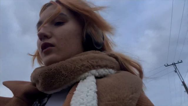 снова гуляю одна | 26 марта 2023 🦔 смотреть онлайн